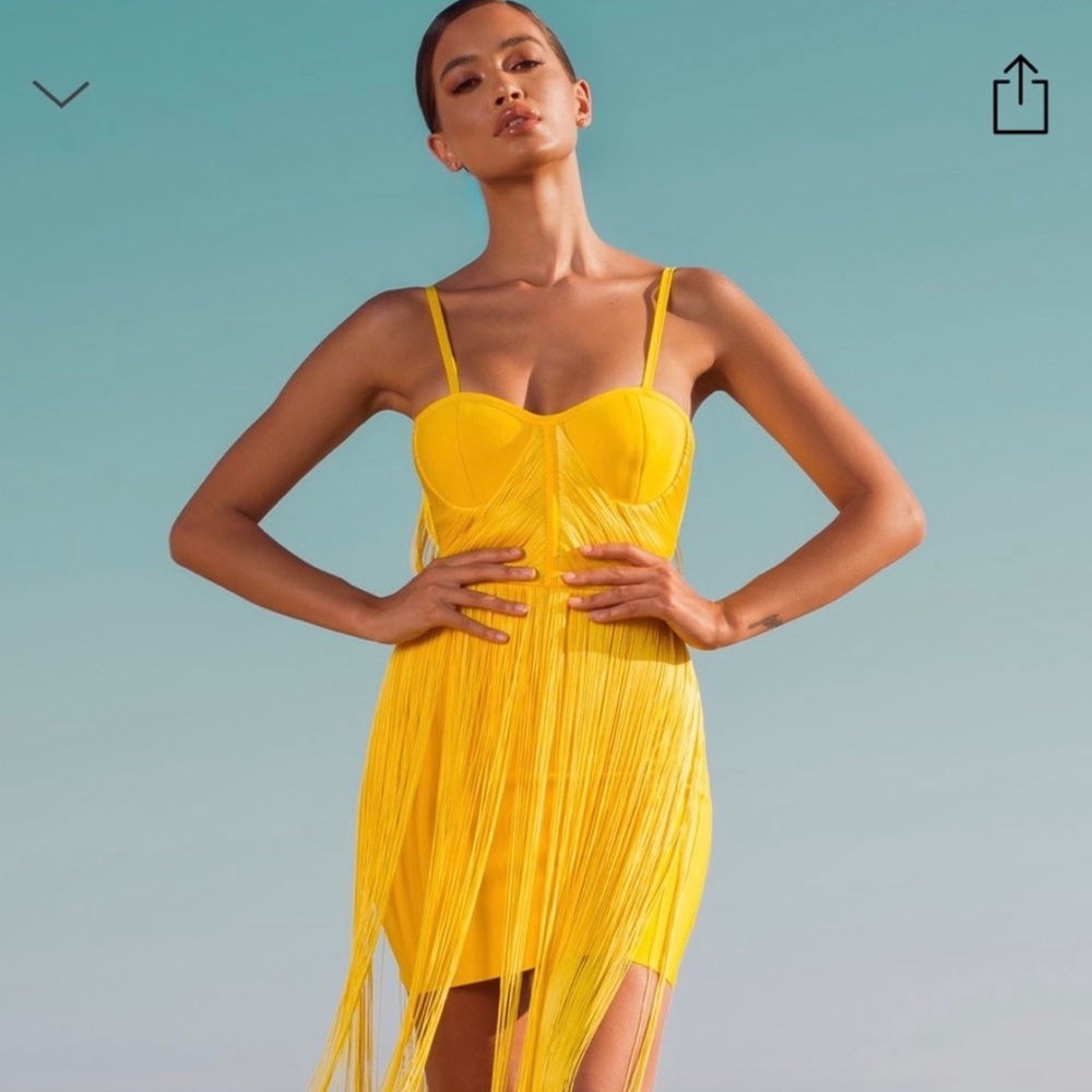 Yellow fringe bandage dress 💛
